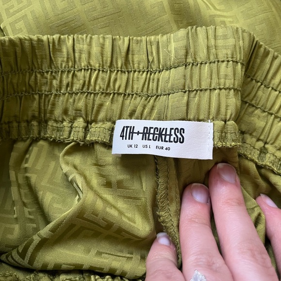 4th & Reckless Geometric Satin Wide Leg Pants in Lime Green Women’s Size L - Picture 10 of 15
